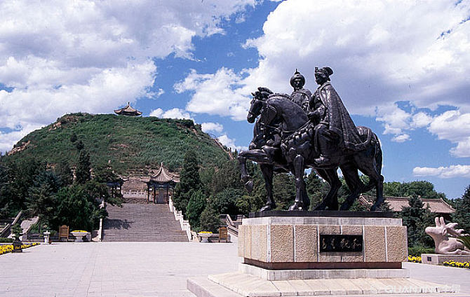 内蒙古旅游攻略必玩的景点（内蒙旅游必去10大景点）